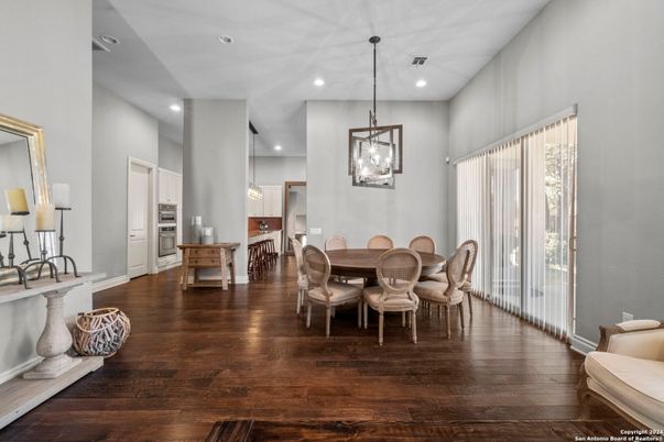 Dining room, Interior, Kitchen, Pendant Lights, Recessed Lighting, Wood Texture Flooring