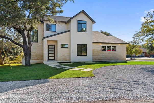 Backyard, Exterior, Facade, Farmhouse