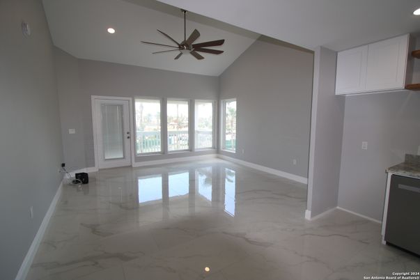 Empty room, Interior, Marble, Recessed Lighting