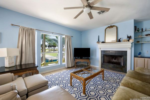 Fireplace, Interior, Living room