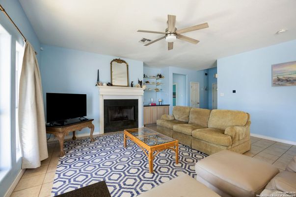 Fireplace, Interior, Living room