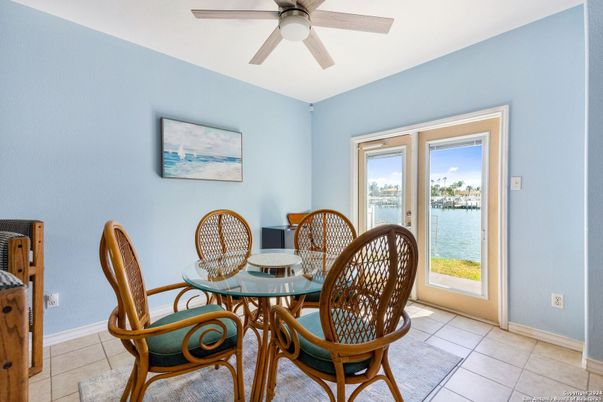 Dining room, Interior, Water
