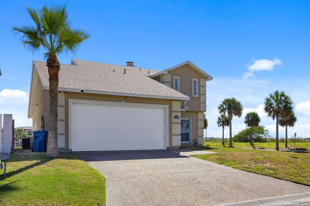 Detached Garage, Exterior