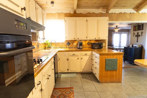 Interior, Kitchen, Wooden Ceilings