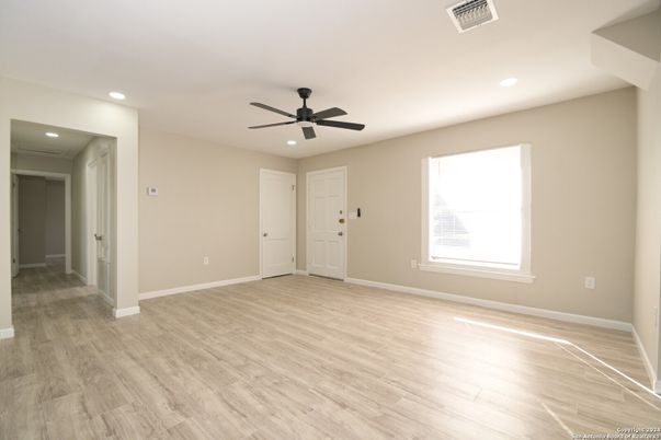 Empty room, Interior, Recessed Lighting, Wood Texture Flooring