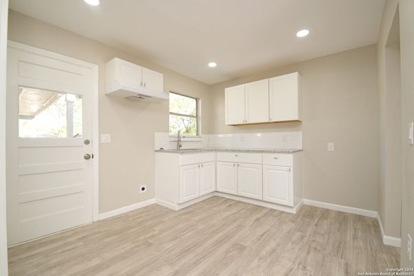 Interior, Kitchen, Recessed Lighting, Wood Texture Flooring