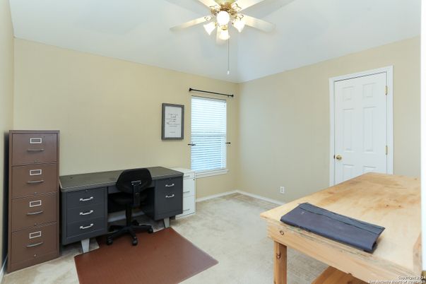 Home Office, Interior