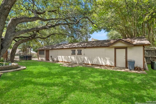 Backyard, Exterior