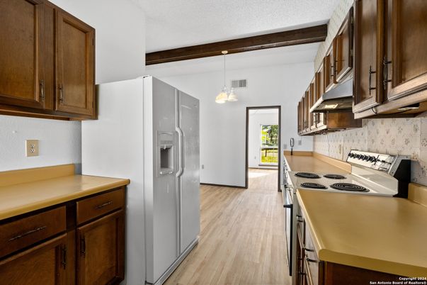 Interior, Kitchen, Pendant Lights, Wood Texture Flooring