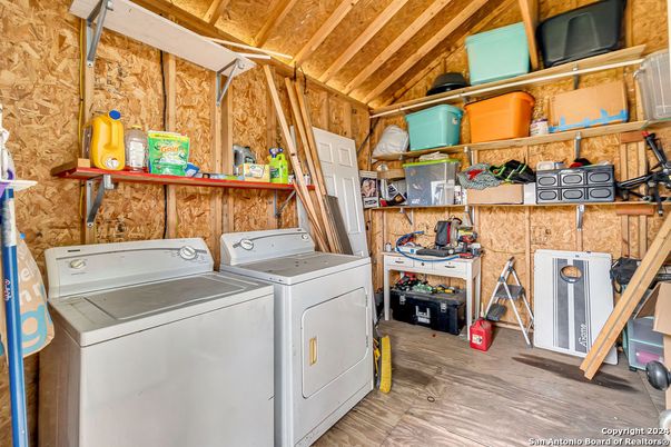 Interior, Washer, Wooden Beams, Wooden Ceilings, Wood Texture Flooring, Wooden Walls