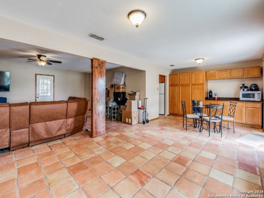 Dining room, Interior