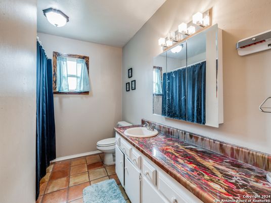 Bathroom, Interior
