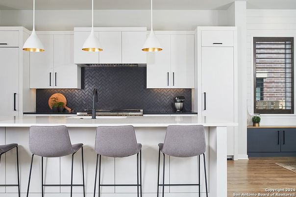 Interior, Kitchen, Pendant Lights, Wood Texture Flooring