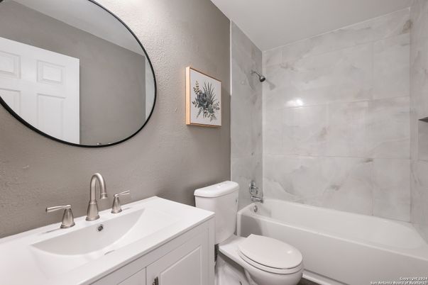 Bathroom, Interior, Marble Walls