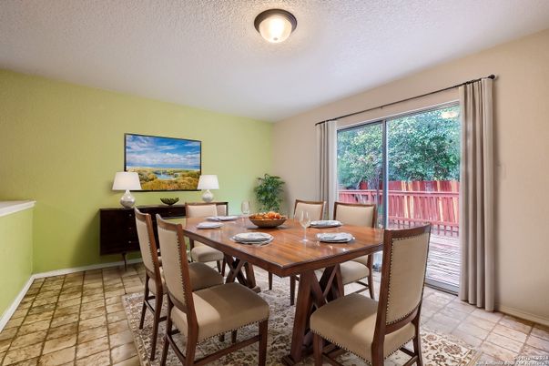 Dining room, Interior