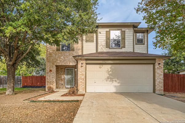 Attached, Exterior, Facade, Brick Facade, Modern