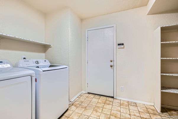 Interior, Washer