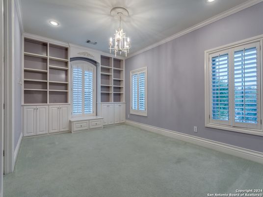 Chandelier, Empty room, Interior, Recessed Lighting