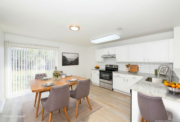 Dining room, Interior, Kitchen, Stainless Steel Appliances, Wood Texture Flooring
