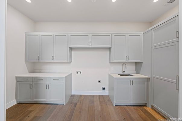 Interior, Kitchen, Recessed Lighting, Wood Texture Flooring