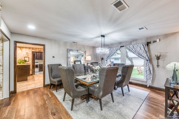 Chandelier, Dining room, Interior, Recessed Lighting, Wood Texture Flooring
