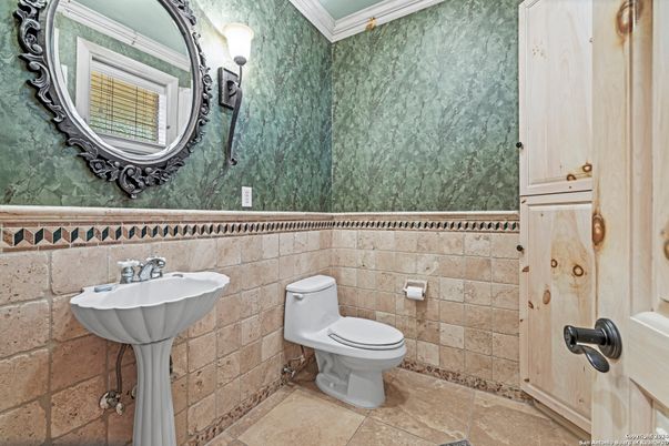 Bathroom, Interior
