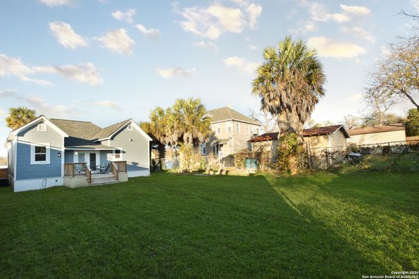 Backyard, Exterior