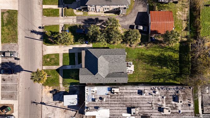 Exterior, Drone