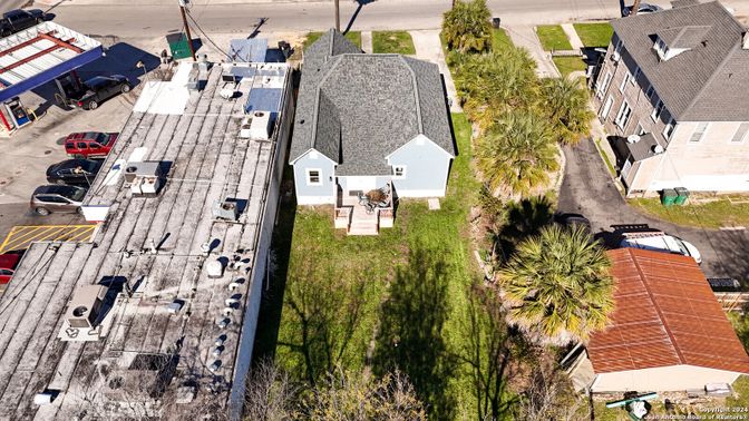 Exterior, Drone