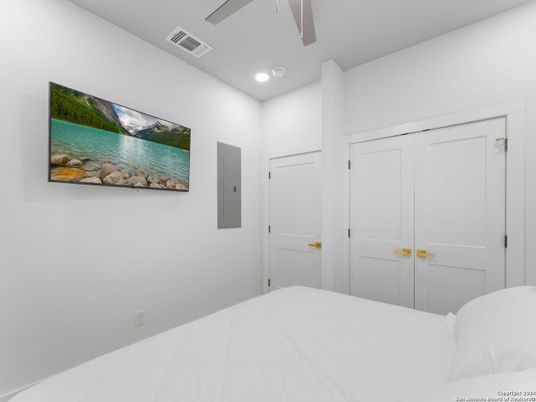 Bedroom, Interior, Recessed Lighting