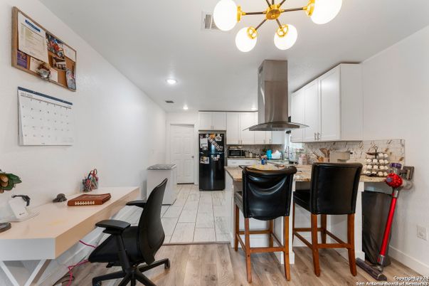 Interior, Kitchen, Pendant Lights, Recessed Lighting, Wood Texture Flooring
