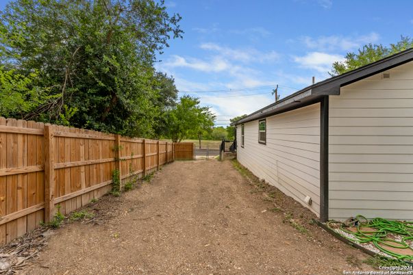Backyard, Exterior