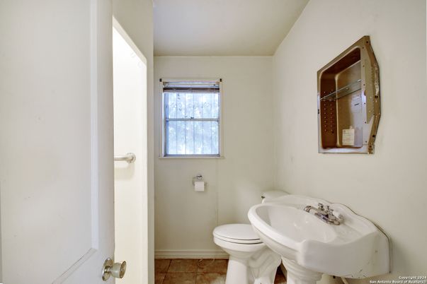 Bathroom, Interior