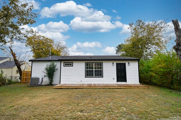 Backyard, Exterior