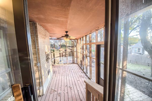 Interior, Sun Room, Wood Texture Flooring