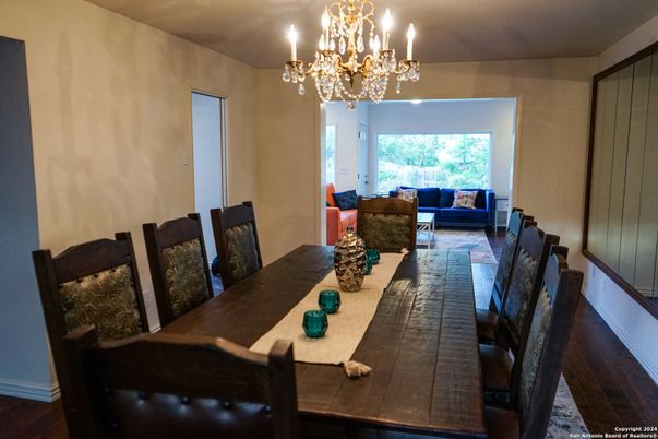Chandelier, Dining room, Interior, Living room, Wood Texture Flooring