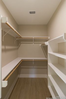 Interior, Walk-in Closets, Wood Texture Flooring
