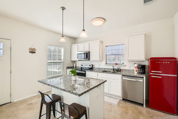 Interior, Kitchen, Pendant Lights, Stainless Steel Appliances