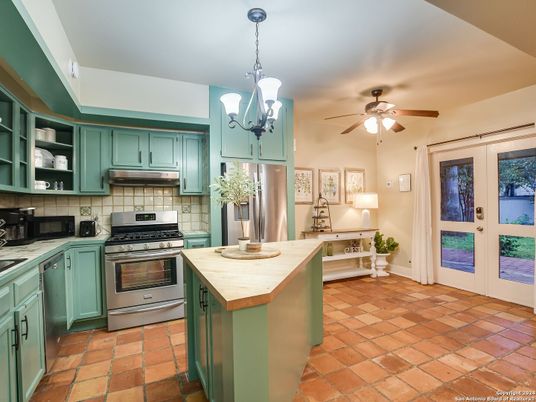Interior, Kitchen, Pendant Lights, Stainless Steel Appliances