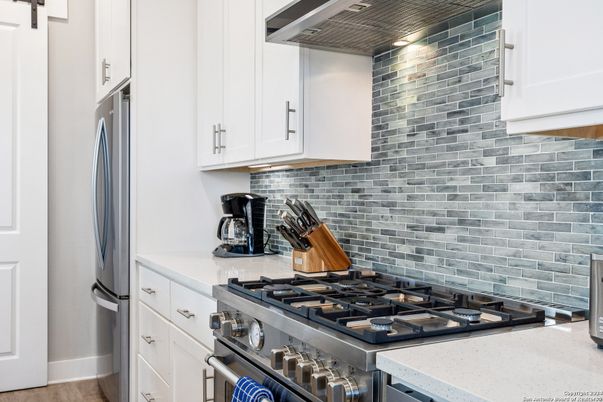 Interior, Kitchen, Stainless Steel Appliances