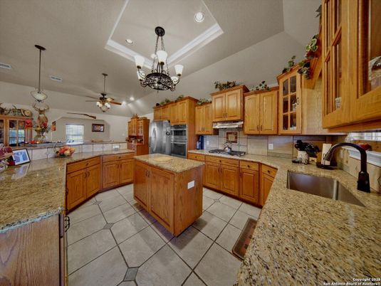 Chandelier, Interior, Kitchen, Pendant Lights, Recessed Lighting