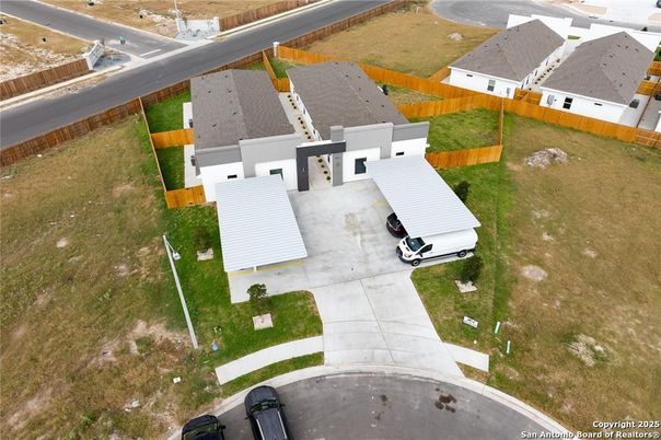 Exterior, Drone