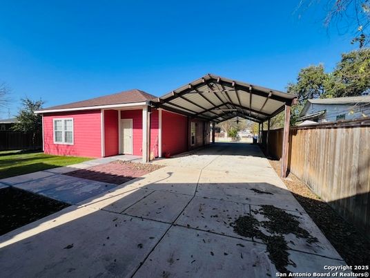 Backyard, Exterior
