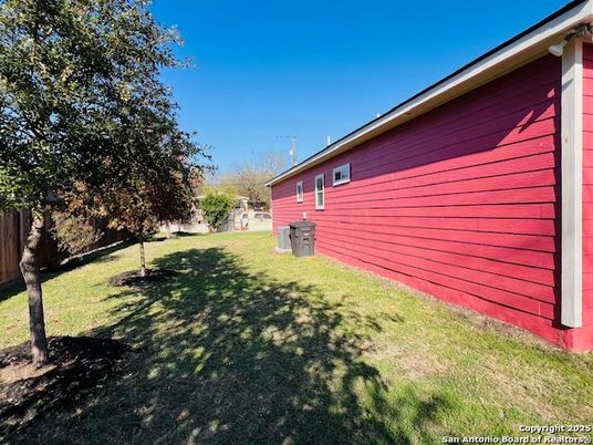 Backyard, Exterior