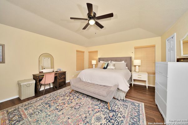 Bedroom, Home Office, Interior, Wood Texture Flooring