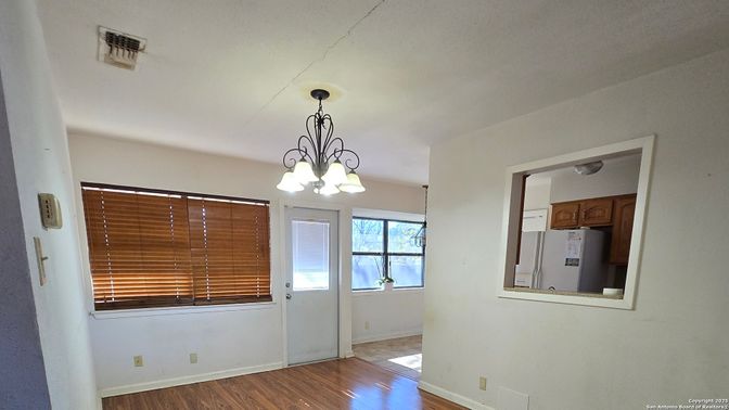 Chandelier, Empty room, Interior, Wood Texture Flooring