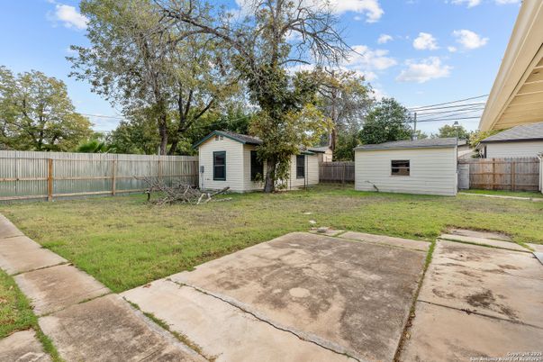 Backyard, Exterior