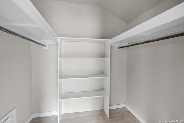 Interior, Walk-in Closets, Wood Texture Flooring