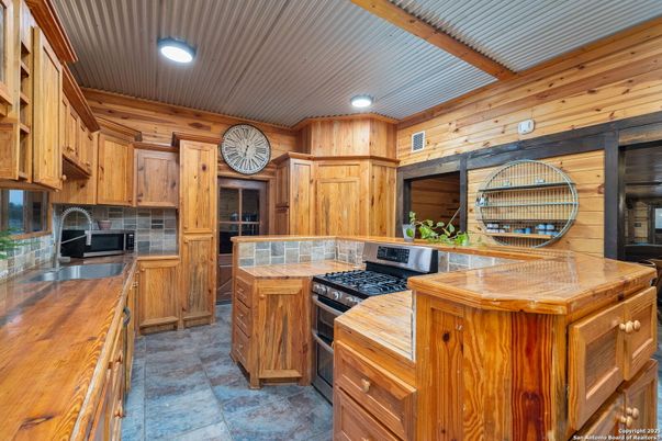 Interior, Kitchen, Recessed Lighting