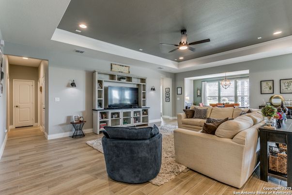 Dining room, Interior, Living room, Pendant Lights, Recessed Lighting, Wood Texture Flooring